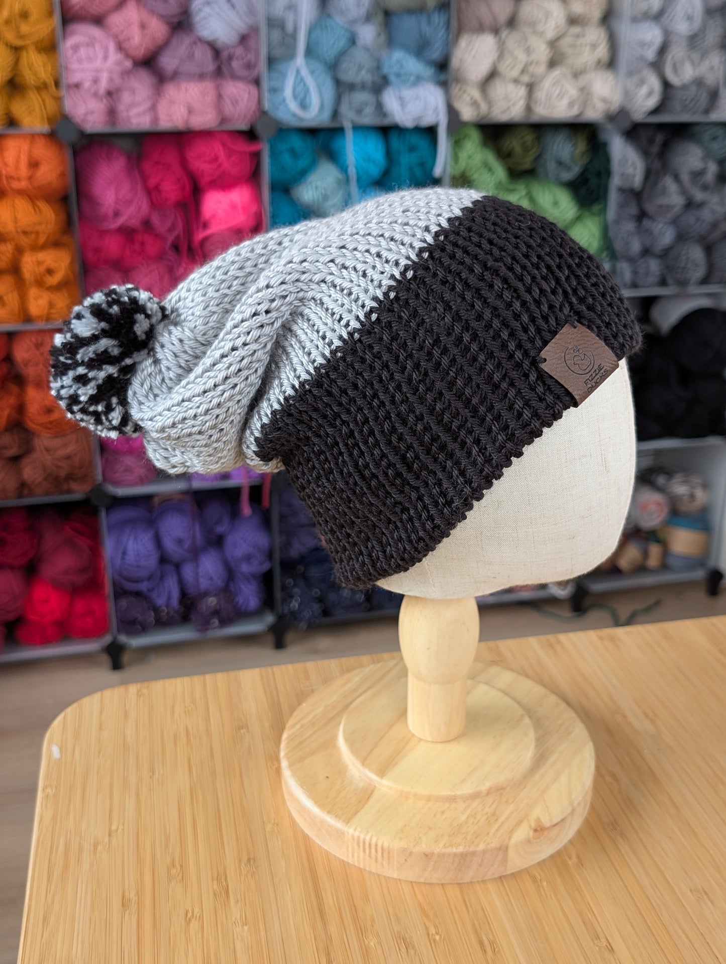 Mini's Bobble Hat Black