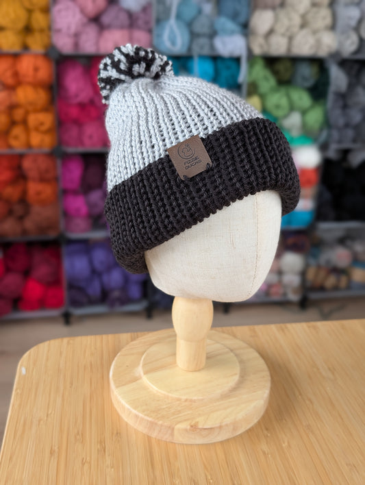 Mini's Bobble Hat Black